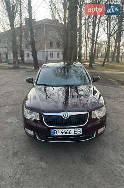 Лифтбек Skoda Superb 2010 в Кременчуге