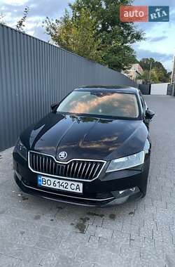 Лифтбек Skoda Superb 2016 в Теребовле