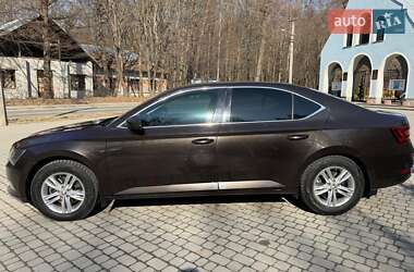 Лифтбек Skoda Superb 2018 в 