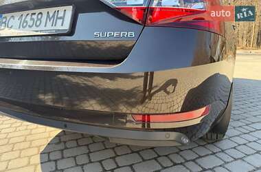 Лифтбек Skoda Superb 2018 в 