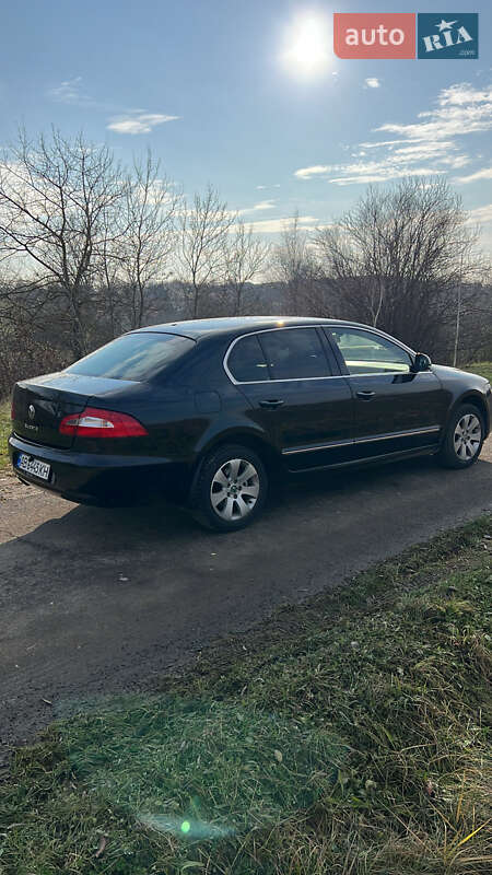 Лифтбек Skoda Superb 2011 в Мукачево