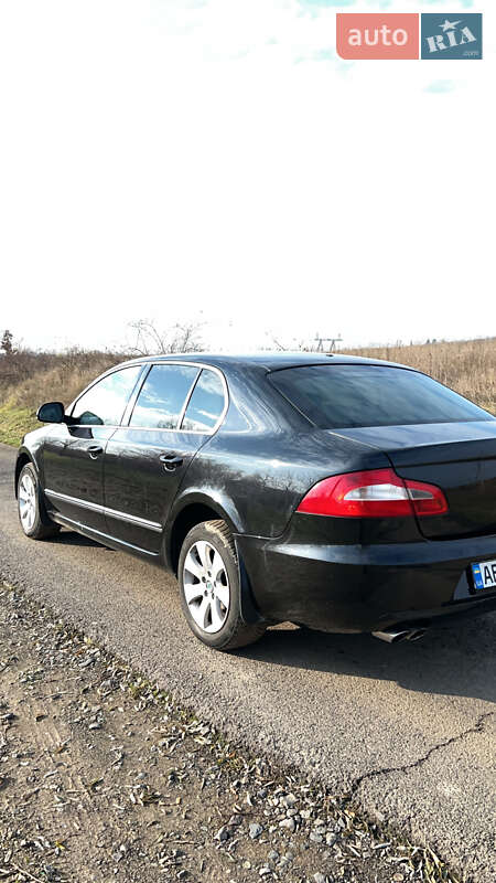 Лифтбек Skoda Superb 2011 в Мукачево