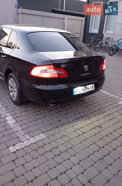 Лифтбек Skoda Superb 2011 в 