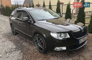 Універсал Skoda Superb 2013 в 