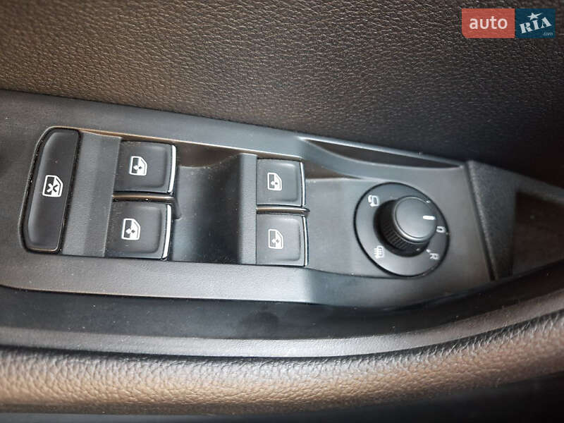 Универсал Skoda Superb 2015 в Киеве фото 22 Универсал Skoda Superb 2015 в Киеве