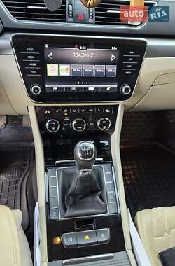 Универсал Skoda Superb 2018 в 