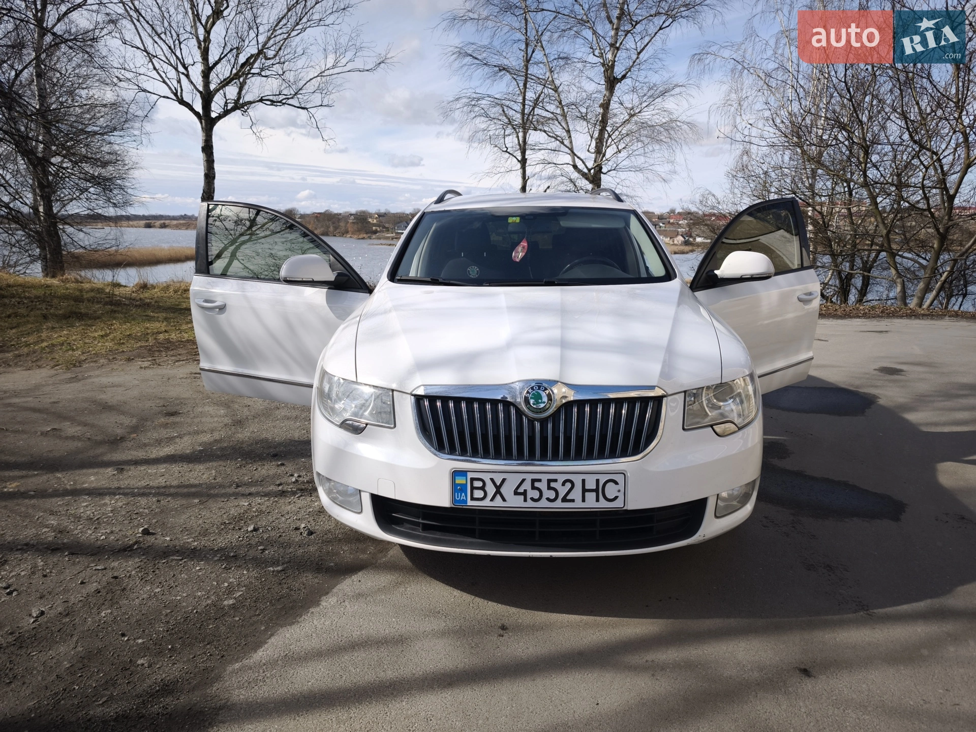 2012 Skoda Superb - мініатюра 3