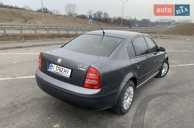 Лифтбек Skoda Superb 2004 в Полтаве