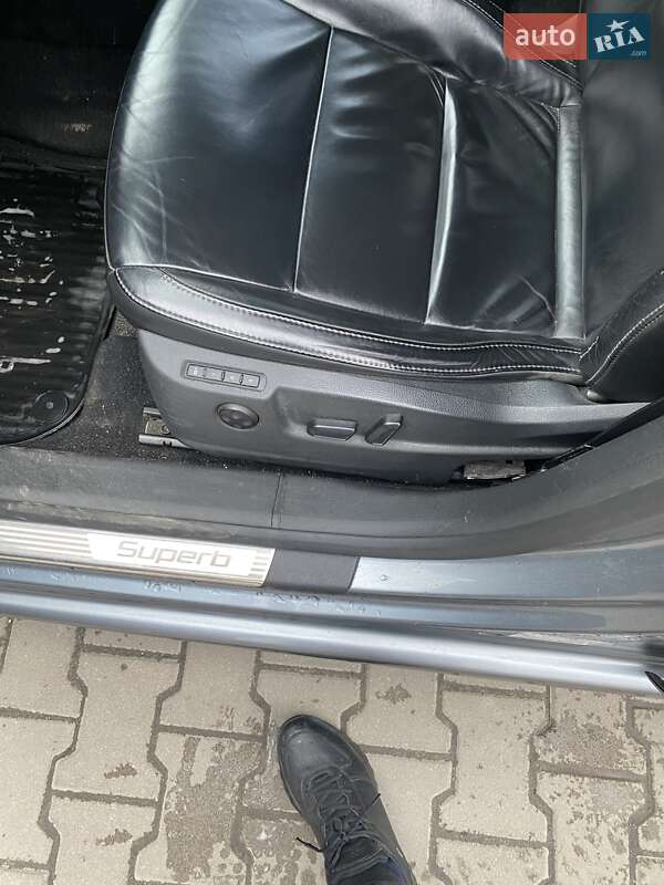 Универсал Skoda Superb 2011 в Львове