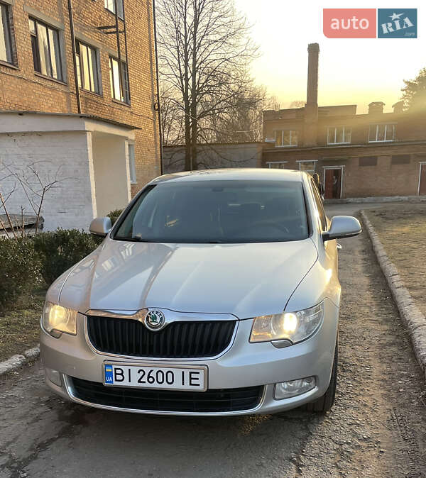 Лифтбек Skoda Superb 2012 в Миргороде