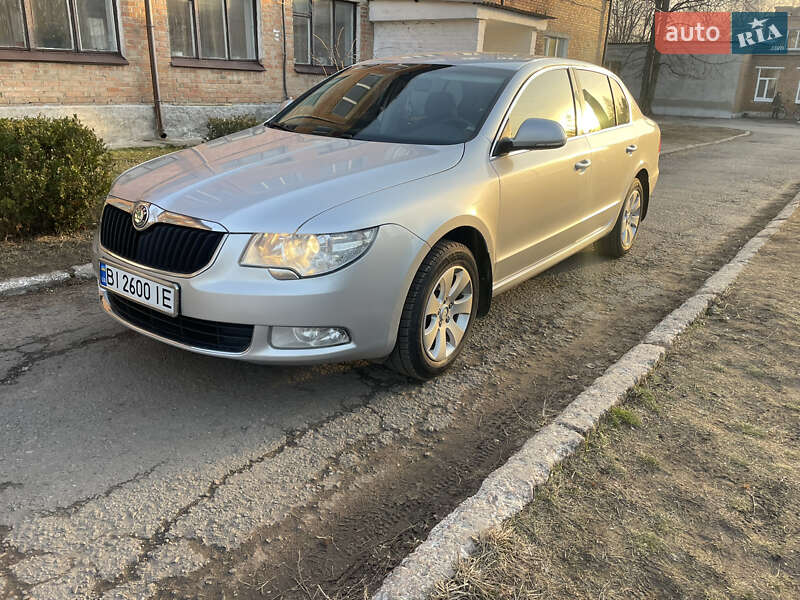 Лифтбек Skoda Superb 2012 в Миргороде