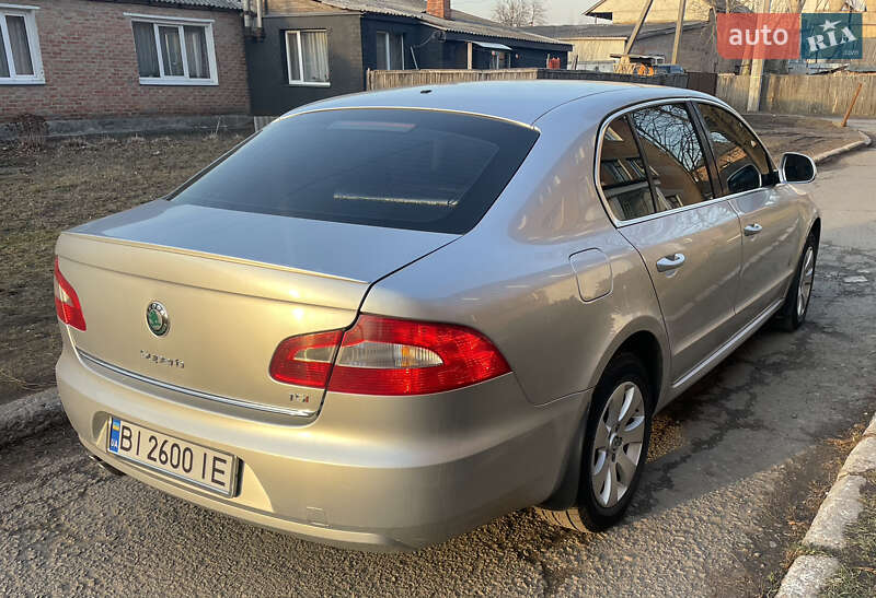 Лифтбек Skoda Superb 2012 в Миргороде