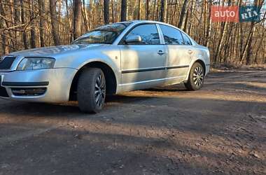 Лифтбек Skoda Superb 2002 в 