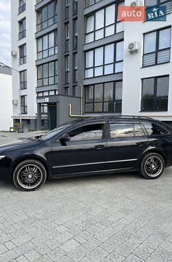 Универсал Skoda Superb 2012 в 