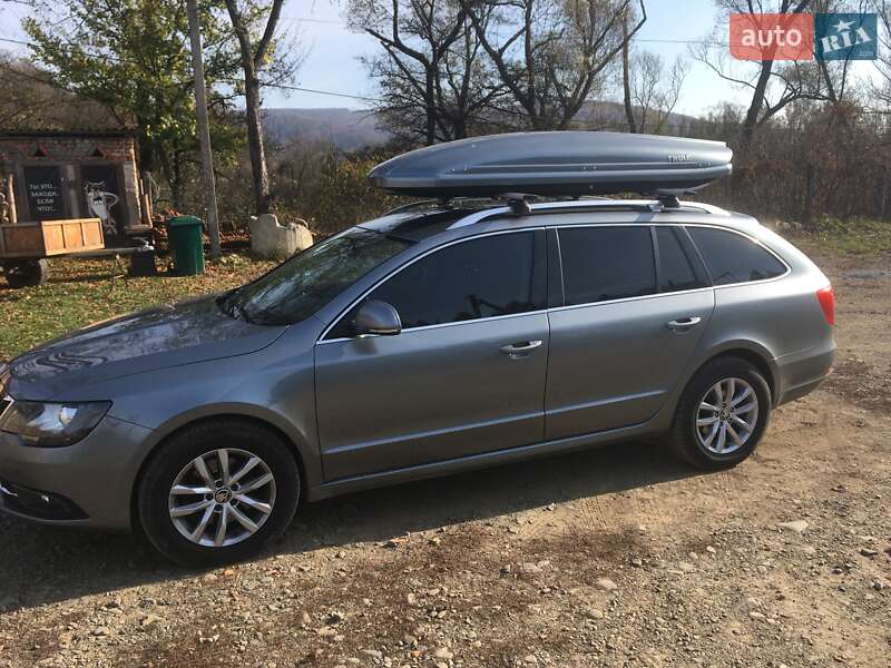 Универсал Skoda Superb 2011 в Львове