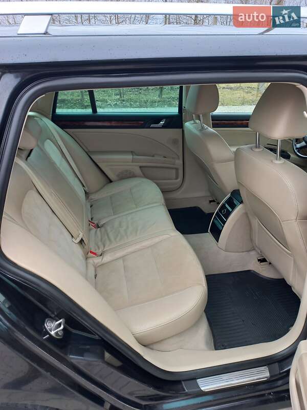 Универсал Skoda Superb 2010 в Шумске