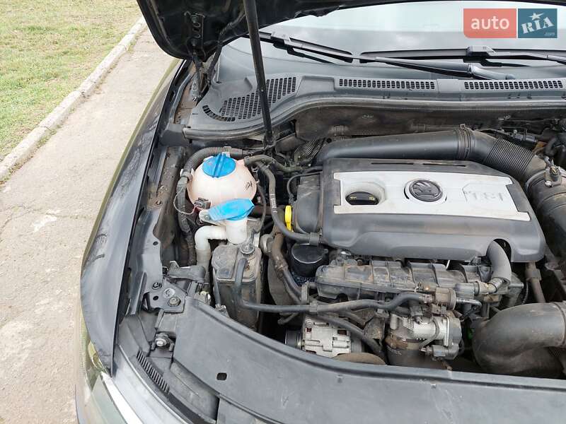 Лифтбек Skoda Superb 2013 в Кривом Роге