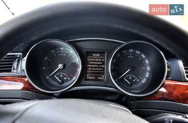 Лифтбек Skoda Superb 2011 в 