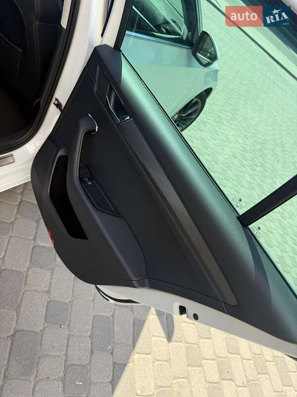Універсал Skoda Superb 2020 в Хмельницькому