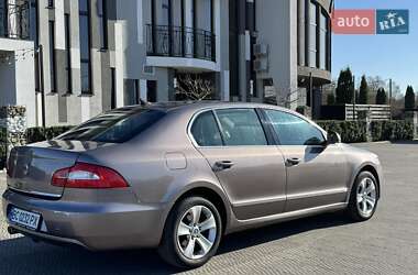 Лифтбек Skoda Superb 2010 в 