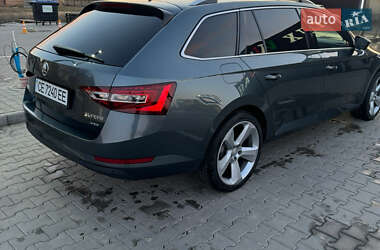 Универсал Skoda Superb 2017 в 