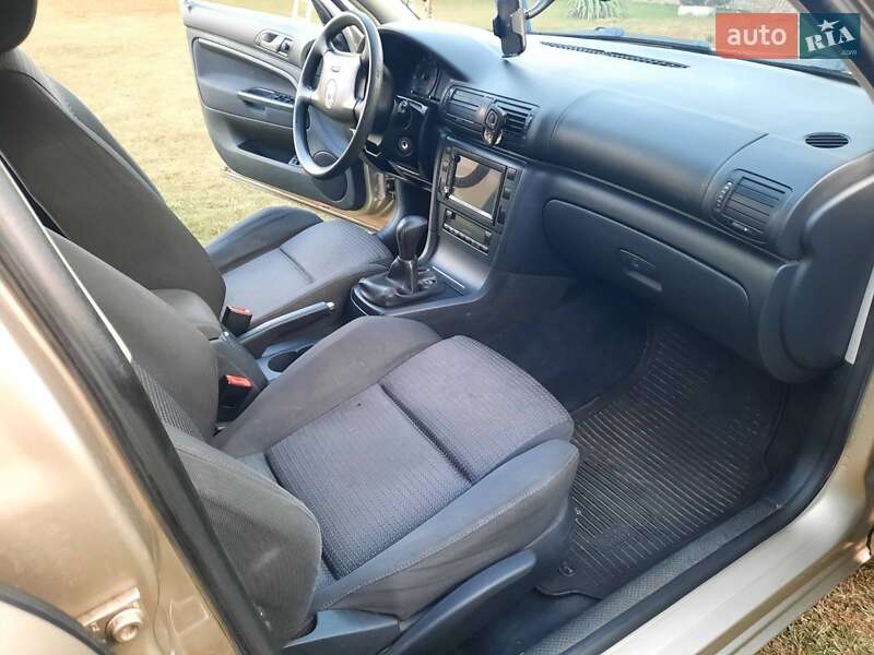 Лифтбек Skoda Superb 2005 в Косове