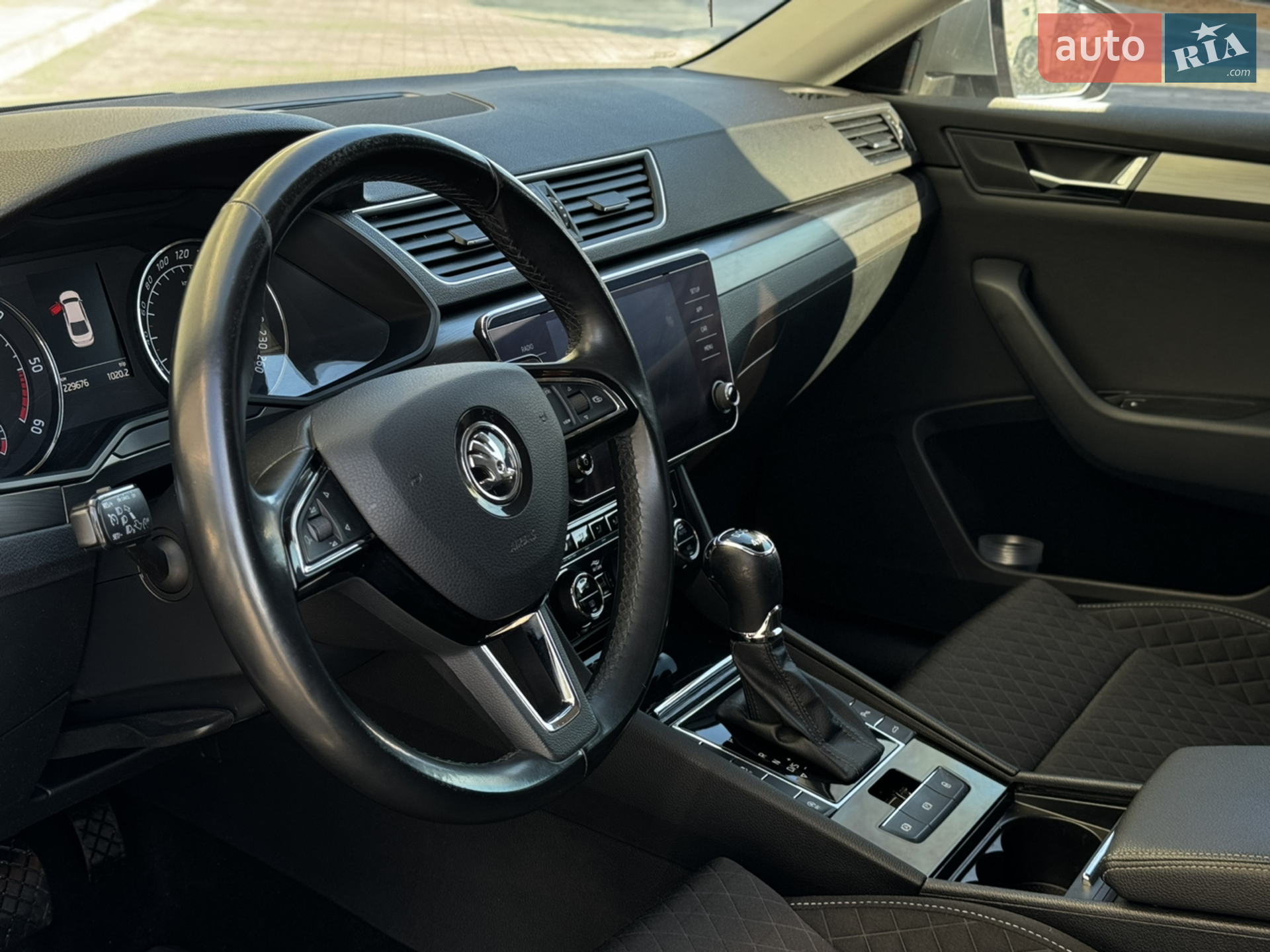 2019 Skoda Superb - мініатюра 7