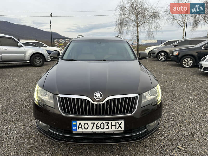 Универсал Skoda Superb 2014 в Хусте