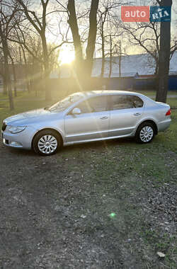 Лифтбек Skoda Superb 2009 в 