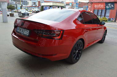 Лифтбек Skoda Superb 2019 в 