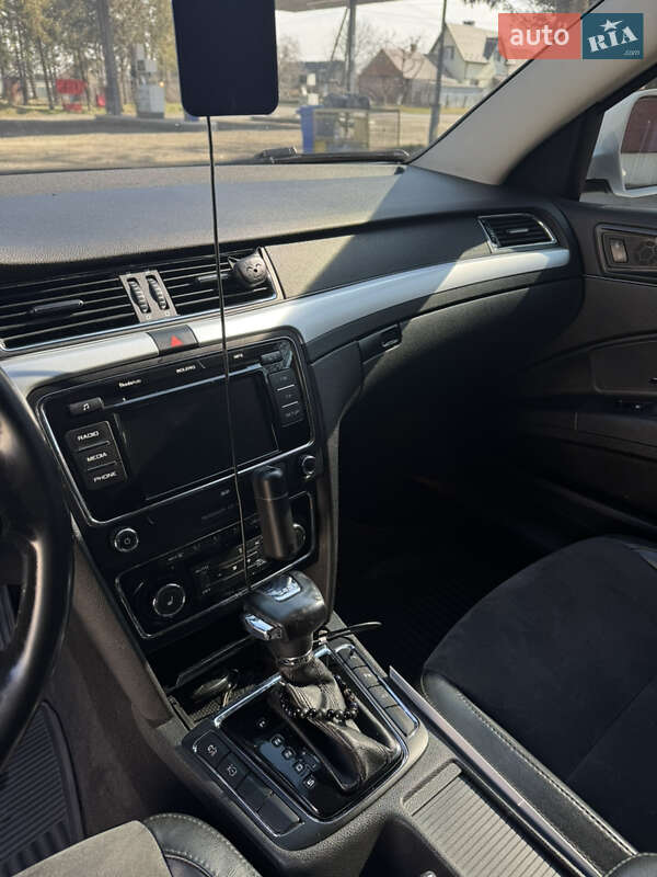 Универсал Skoda Superb 2010 в Луцке