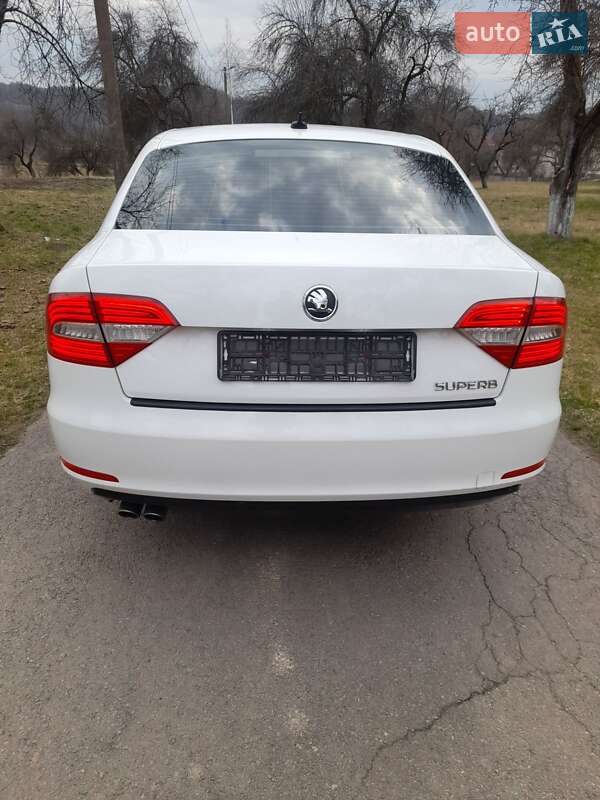 Лифтбек Skoda Superb 2013 в Хусте