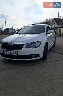 Лифтбек Skoda Superb 2014 в 
