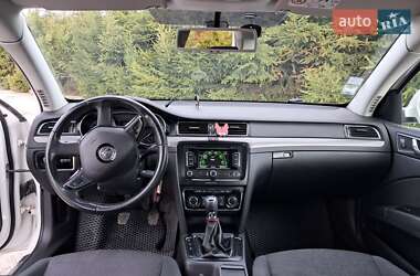 Лифтбек Skoda Superb 2014 в 