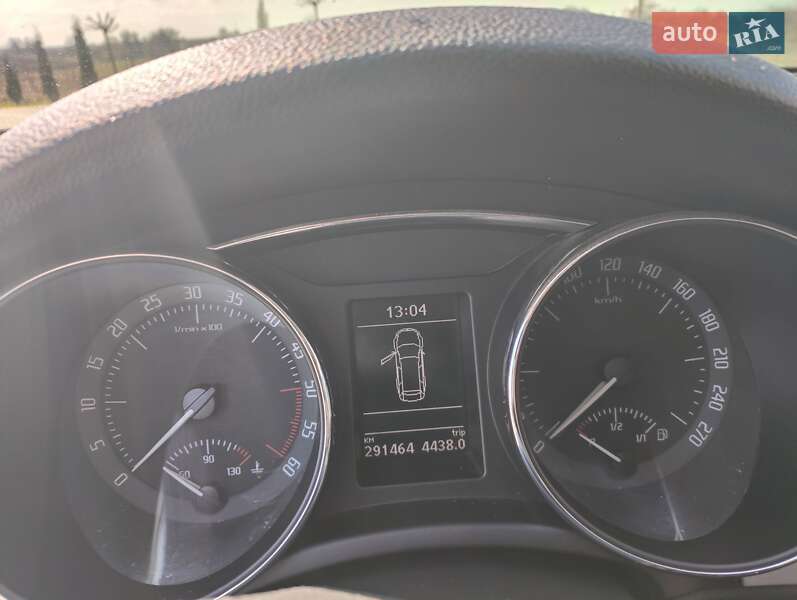 Универсал Skoda Superb 2013 в Шепетовке