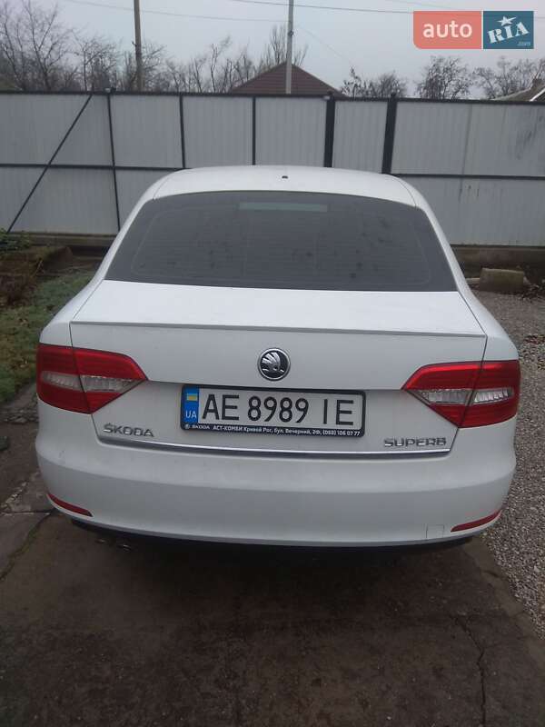 Лифтбек Skoda Superb 2014 в Кривом Роге