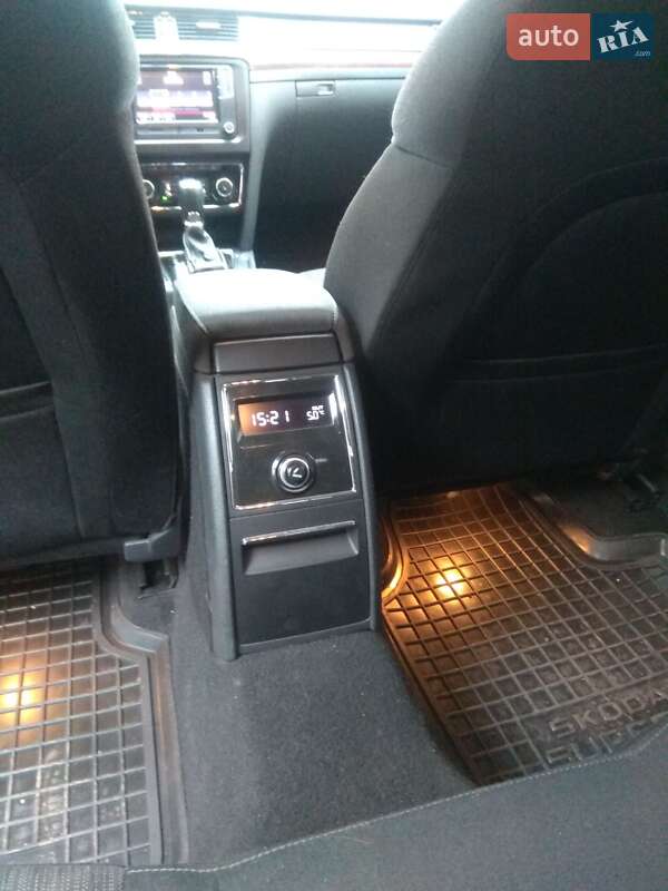 Лифтбек Skoda Superb 2014 в Кривом Роге