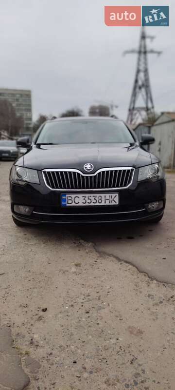 Універсал Skoda Superb 2014 в Львові