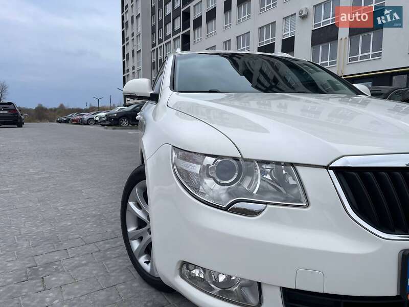 Универсал Skoda Superb 2010 в Львове