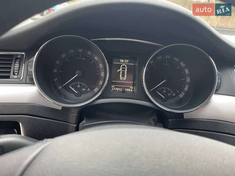Универсал Skoda Superb 2010 в Львове
