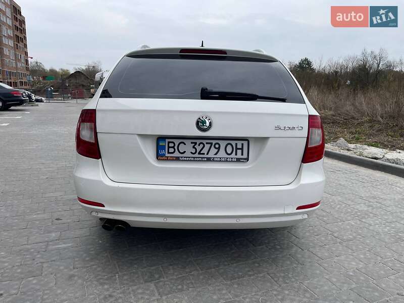 Универсал Skoda Superb 2010 в Львове