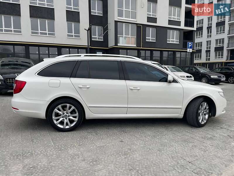 Универсал Skoda Superb 2010 в Львове