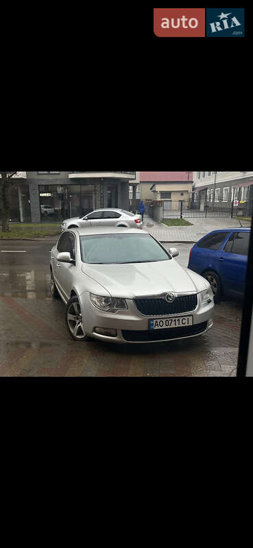Лифтбек Skoda Superb 2008 в 