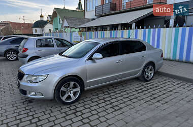Лифтбек Skoda Superb 2008 в 