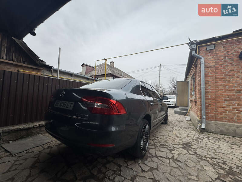 Лифтбек Skoda Superb 2013 в Первомайске