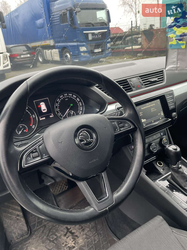 Універсал Skoda Superb 2016 в Звягелі