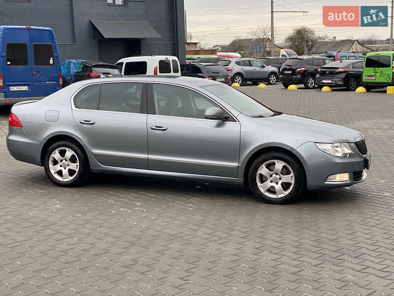 Ліфтбек Skoda Superb 2009 в Луцьку
