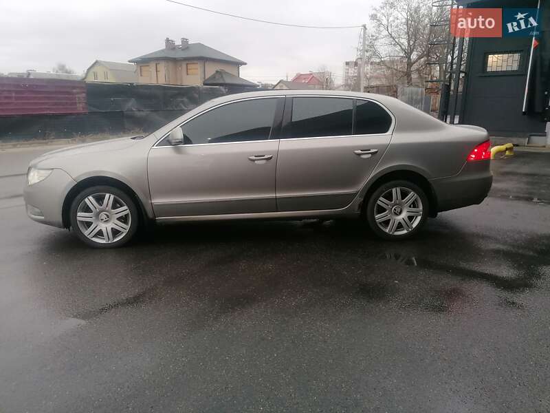 Ліфтбек Skoda Superb 2009 в Чернігові