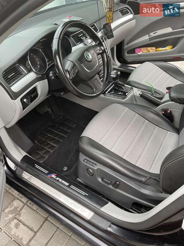 Універсал Skoda Superb 2010 в Рівному