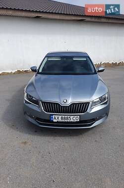 Лифтбек Skoda Superb 2018 в 